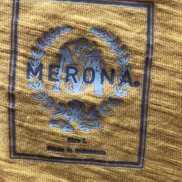 Merona Yellow Short Sleeve Scoop Neck Tee - Picture 5 of 7